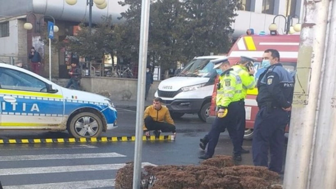 Accident rutier în Bacău. Un copil a fost lovit de o maşină a Poliției - VIDEO