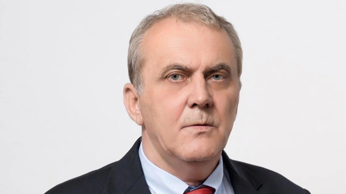 Primar din Argeș, bătut de un interlop chiar în incinta instituției. De la ce a pornit totul