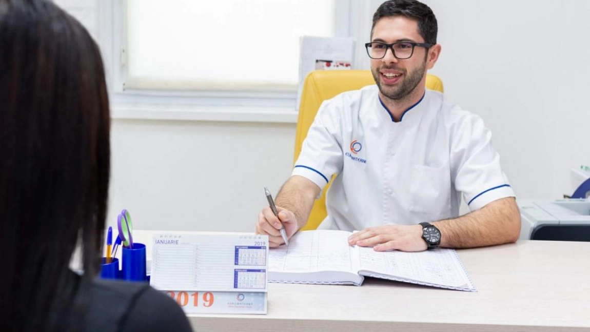 Un alt medic de familie prins de poliţişti. Oferea consultaţii inclusiv copiilor