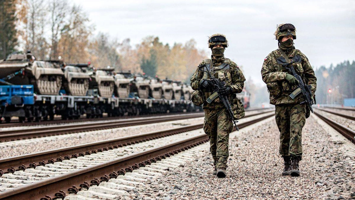 Decizie de urgență luată de SUA: 3.000 de militari vor fi trimiși în Polonia. Biden speră să discute sâmbătă cu Vladimir Putin