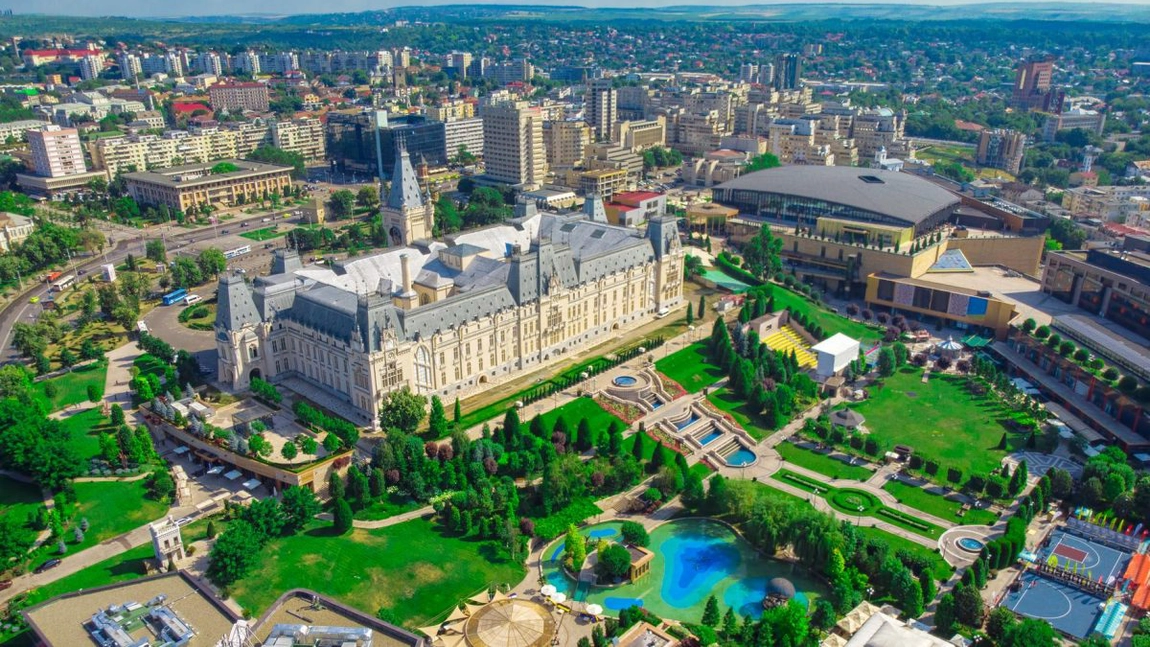 Iașul este în topul orașelor din România cu cele mai frumoase femei! Organizația Bărbaților a votat!