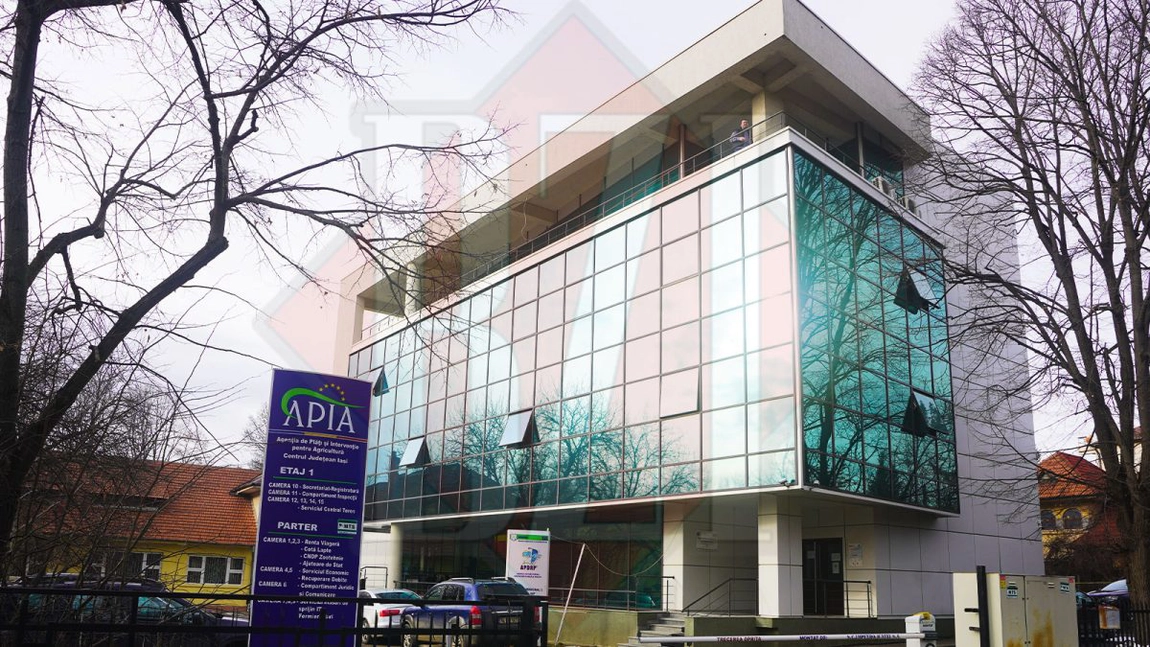 În campania de depunere a cererilor unice de plată, derulată de APIA Iași, s-au înscris sute de fermieri