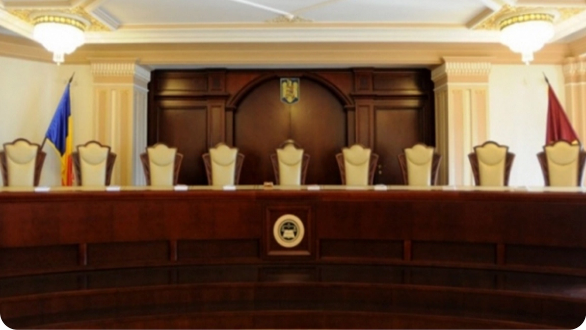 Parlamentarii vor să sesizeze CCR cu privire la proiectul de lege votat ieri, prin care este incriminată instigarea la ură împotriva unei persoane sau a unui grup pe motiv de apartenență politică