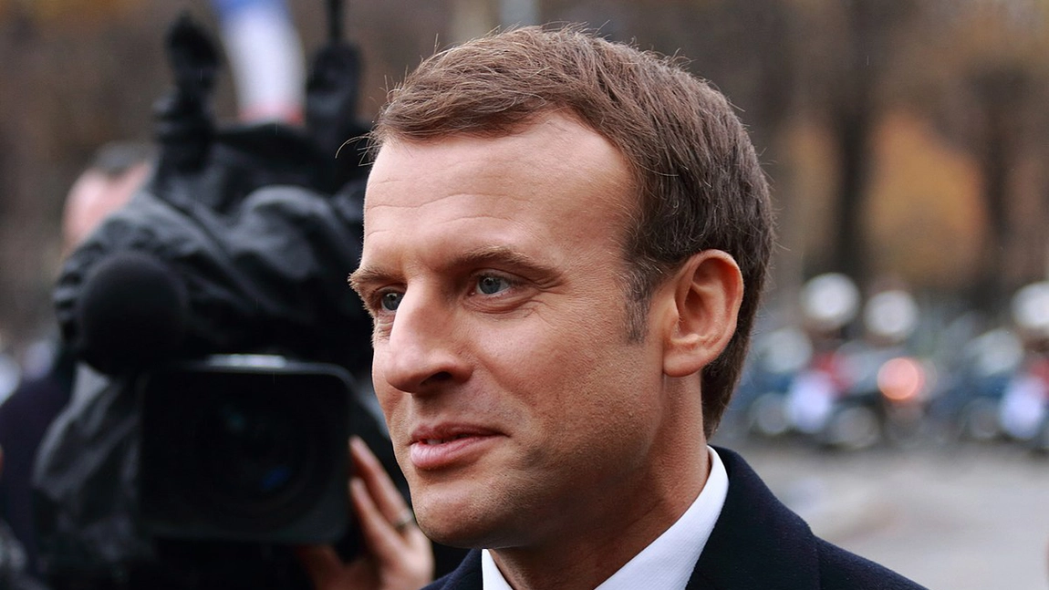 Emmanuel Macron vrea să discute cu Putin despre o operațiune umanitară excepțională în Mariupol - VIDEO