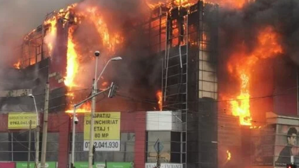 Incendiu uriaș în Sectorul 5 din București, la un complex comercial. Mai multe blocuri sunt puse în pericol - FOTO, VIDEO