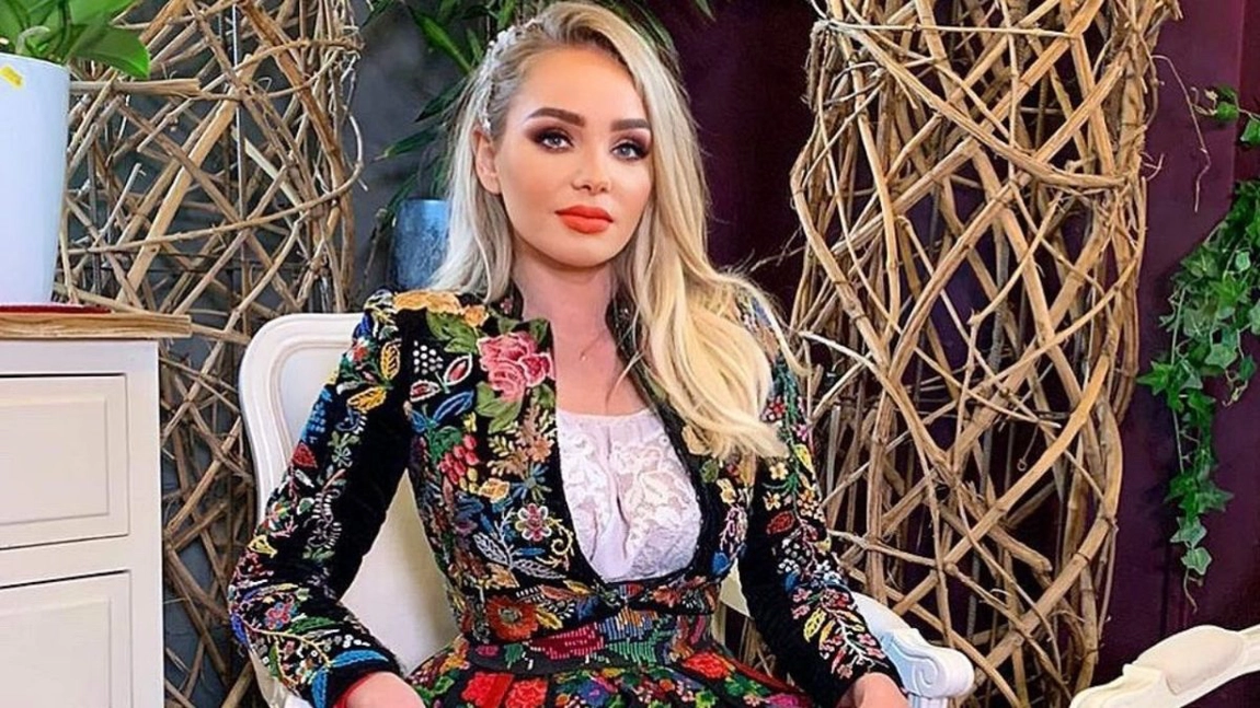 Bianca Drăguşanu a atacat-o pe Maria Constantin. Cântăreața i-a dat replica fostei asistente