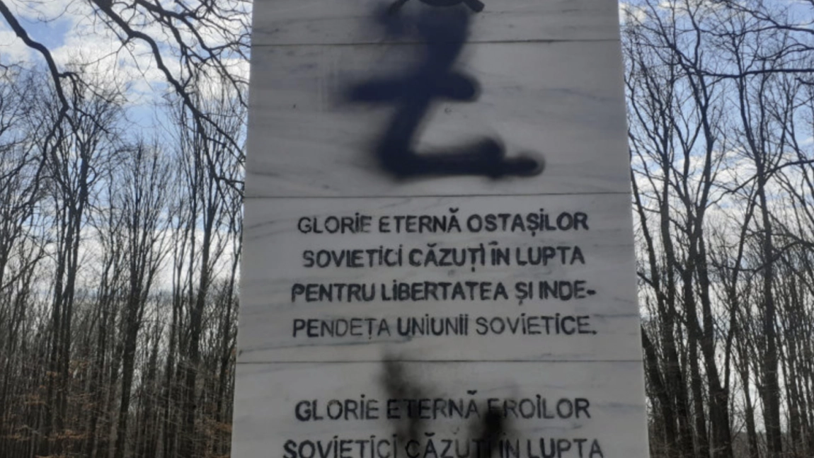 Mormintele soldaților ruși din Iași au fost inscripționate cu litera Z - VIDEO