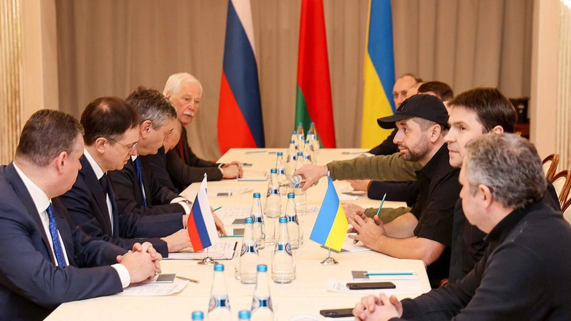 Rusia dorește să îl păstreze pe Zelenski președinte de fațadă în Ucraina și să numească un om al Moscovei ca premier