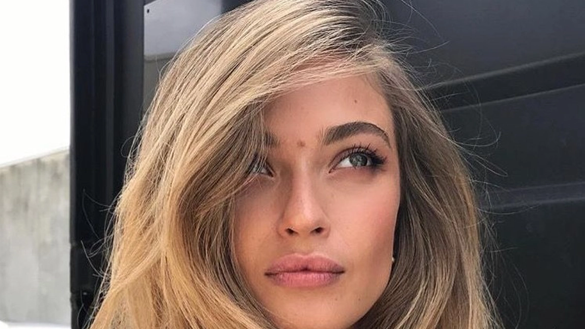 Nuanțe de blond închis: O adevărată senzație în noul sezon