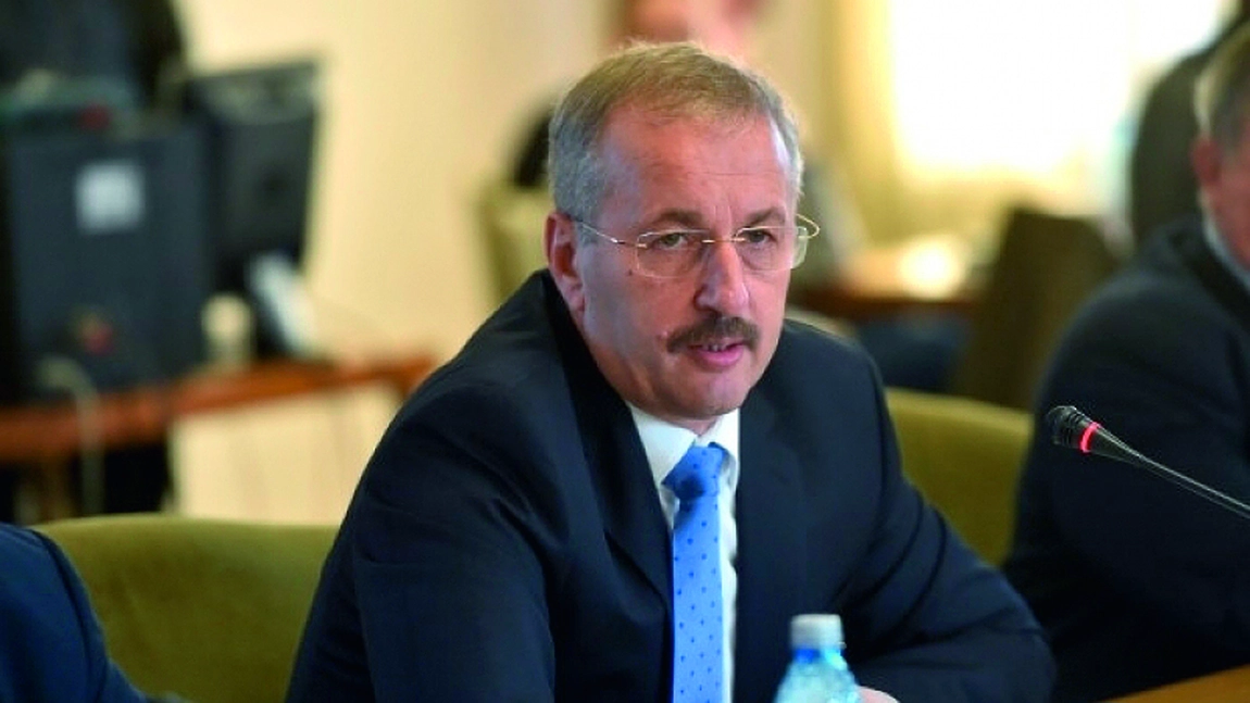 Ce se întâmplă în caz de război cu cei care nu au făcut armata. Anunțul făcut de ministrul Apărării