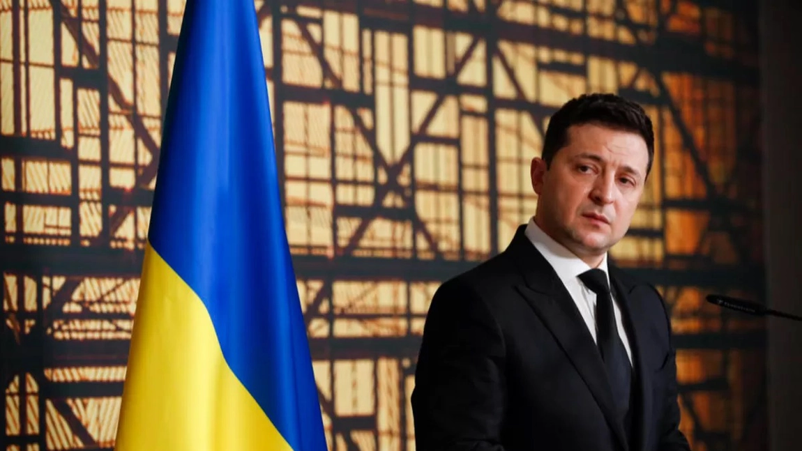 Volodimir Zelenski, mesaj în miez de noapte: „Nu renunţăm la nimic, vom lupta pentru fiecare metru din pământul nostru”