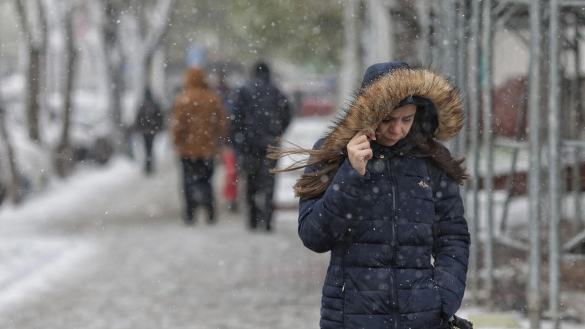 Ninsori abundente în toată țara și vreme deosebit de rece
