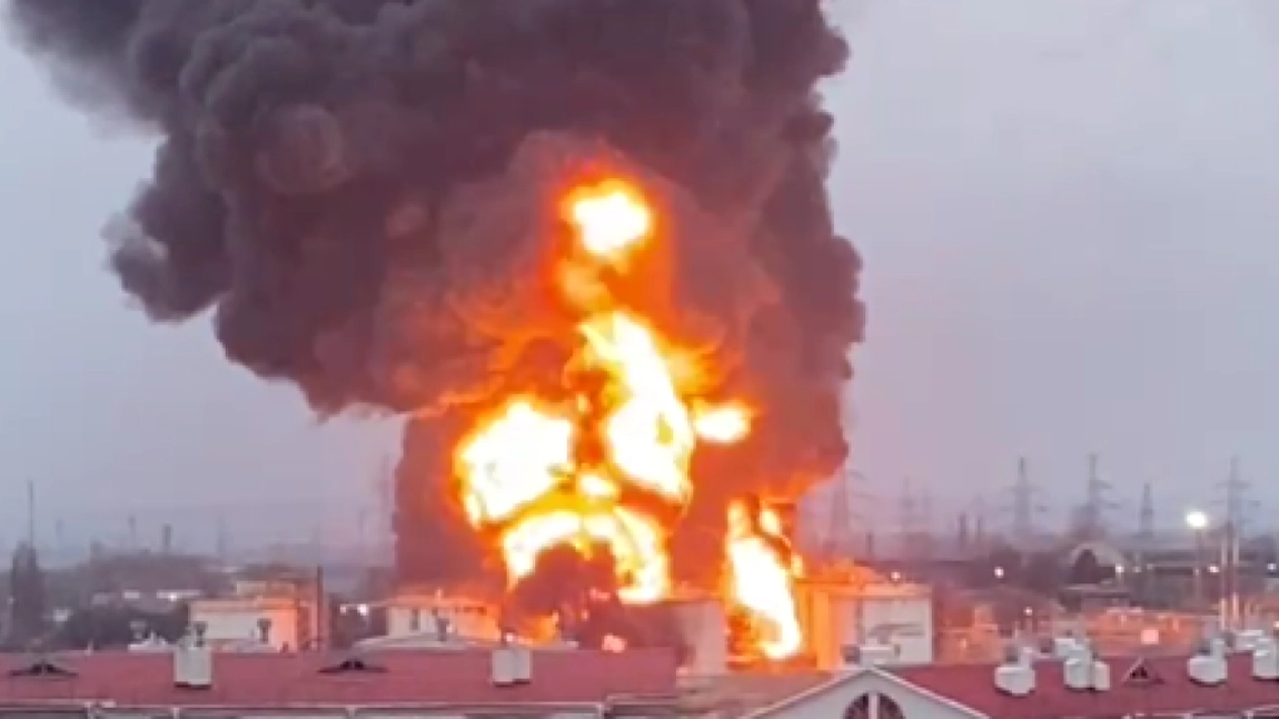 Rusia acuză că două elicoptere ucrainene au lovit un depozit de petrol din Belgorod