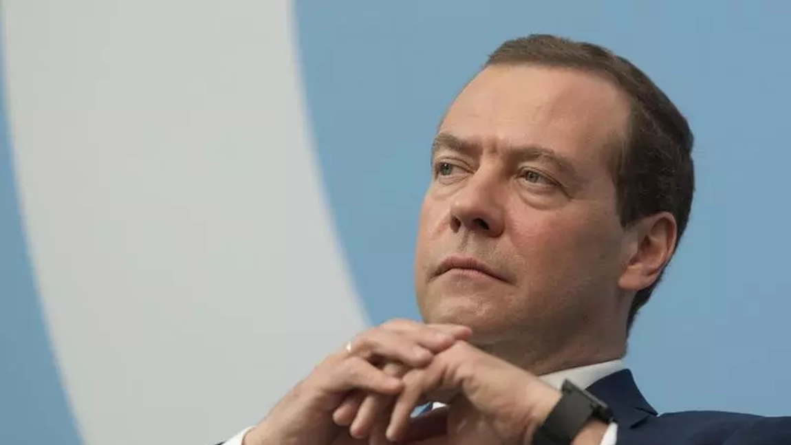 În contextul extinderii NATO la frontierele ruse, Dmitri Medvedev a făcut anunțul. Rusia se pregătește de acțiuni agresive 