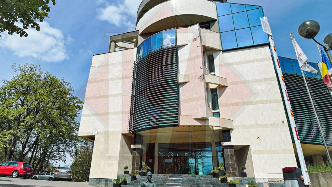ApaVital SA cheltuie 750.000 de euro pe întreținerea echipamentelor de printare și scanare