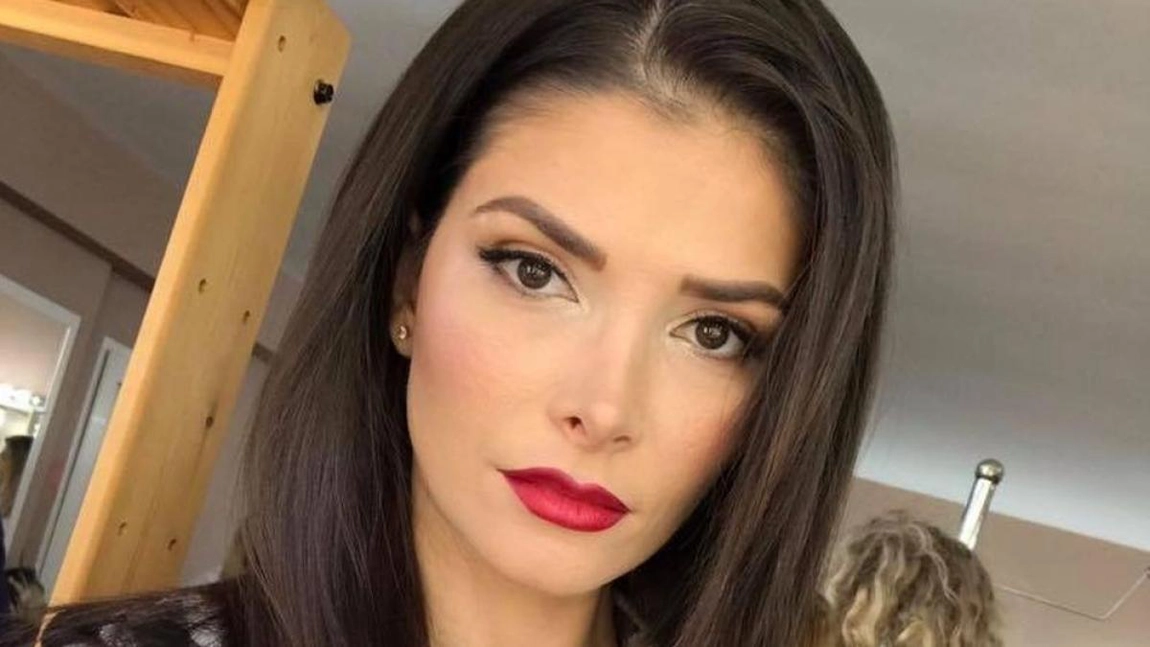 Alina Pușcaș a pozat nud? Ce spune frumoasa vedetă despre aparițiile îndrăznețe