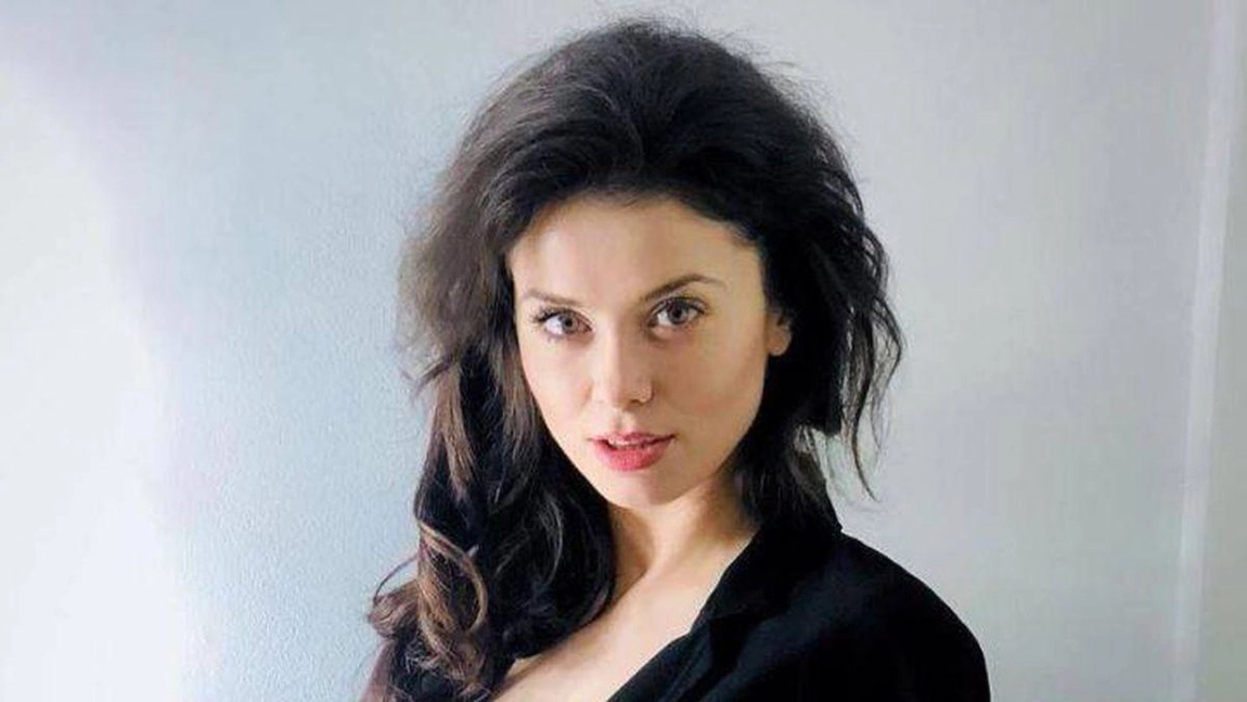 Anca Dumitra, ipostaze sexy pe rețelele de socializare. Ce spune frumoasa actriță despre trecutul ei amoros