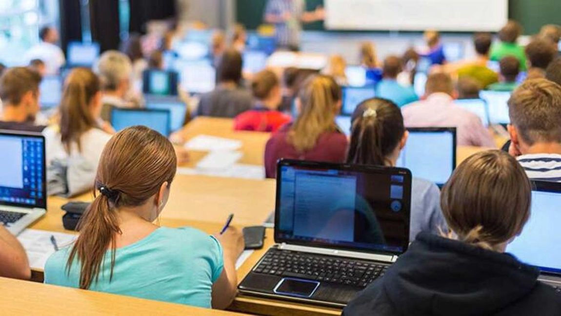 Psiholog: 'Cel mai mare succes în viață îl au cei cu note de 7 sau 8'