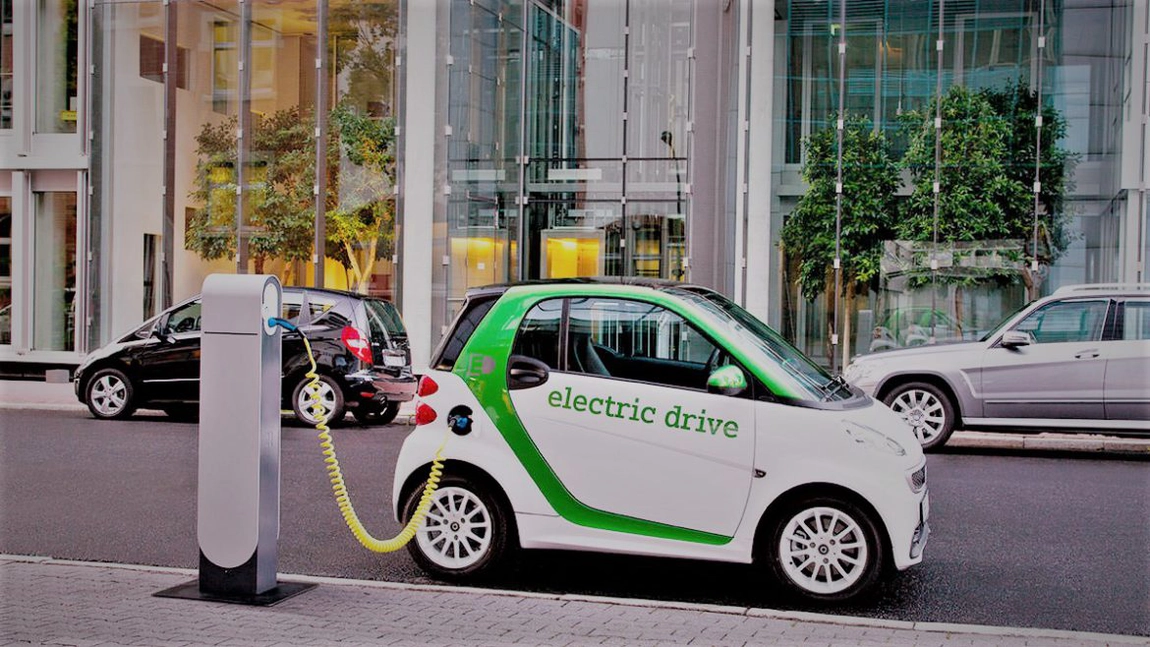 Mașinile electrice vor avea plăcuțe de înmatriculare verzi