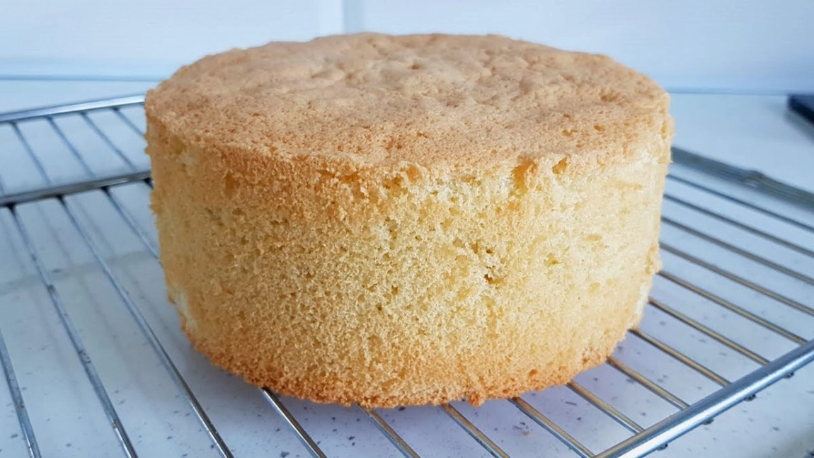Rețetă blat de tort pufos în 3 minute. Secretele bunicii pentru un desert reușit