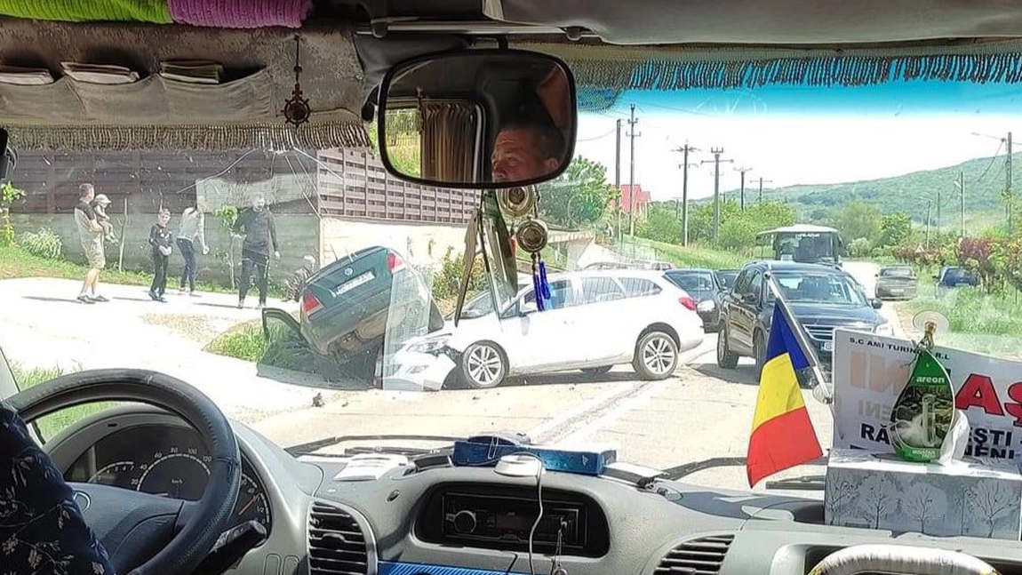 Accident rutier grav cu victime la ieșirea din localitatea Tomești. Au fost implicate două autoturisme - EXCLUSIV, GALERIE FOTO, UPDATE