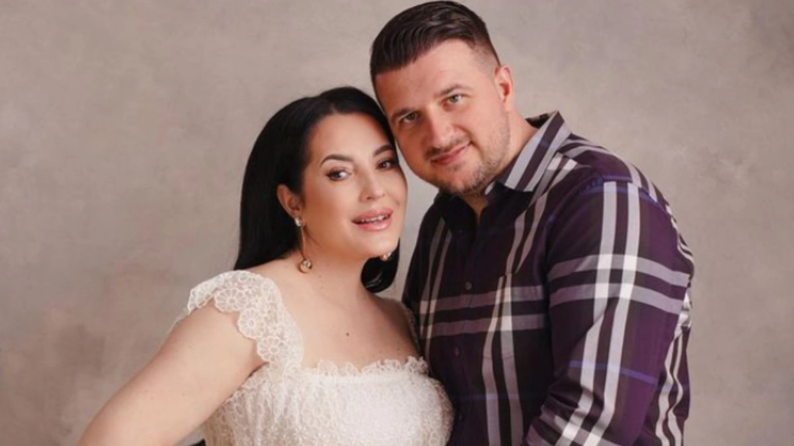 Angela Rusu, sfaturi pentru mamele care se confruntă cu depresia postnatală. Cum a reușit artista să depășească problemele
