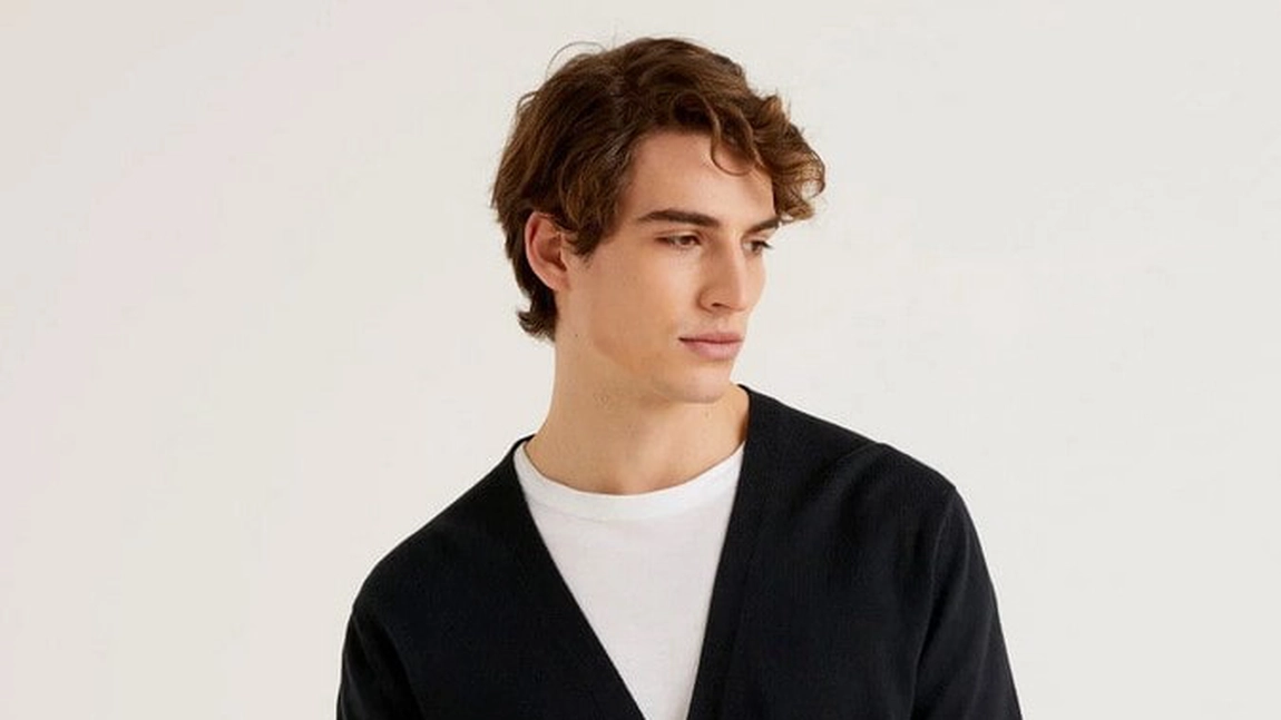 Cumpără un cardigan și mocheta rolă rezidențială și profesională