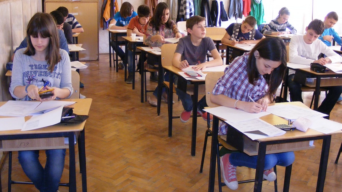 Testare standardizată pilot în mai multe școli și licee din județul Iași