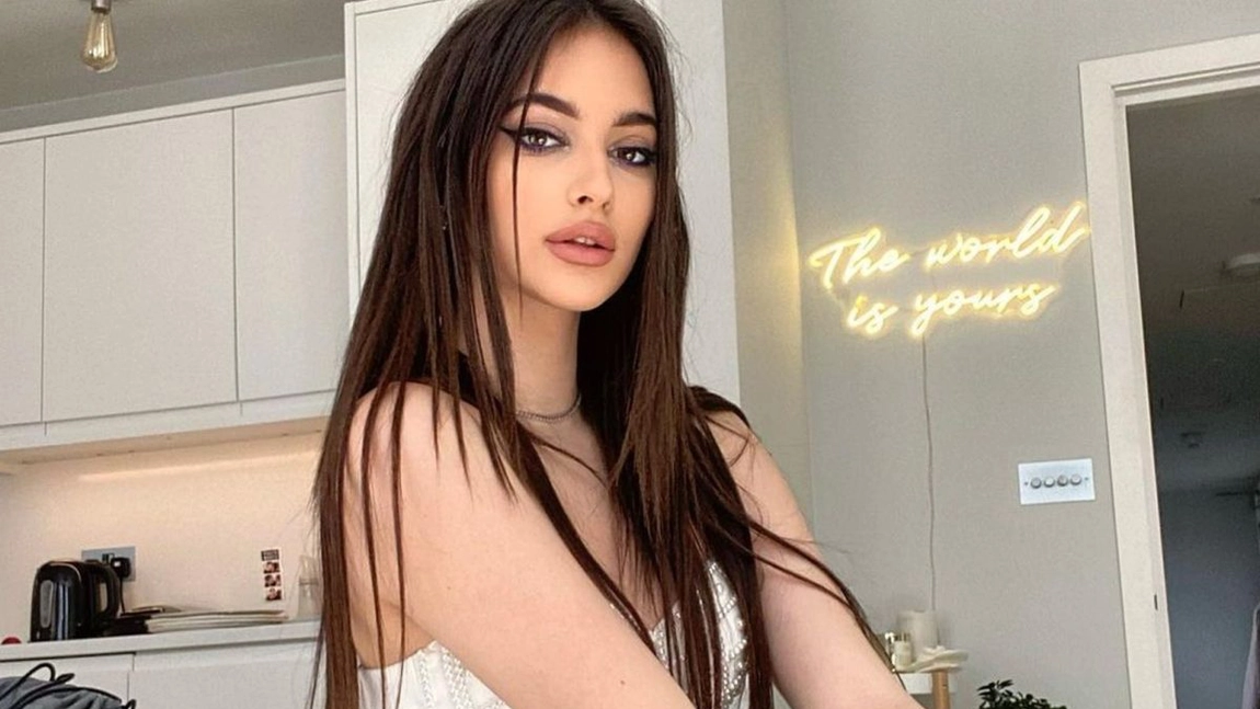 Eva Zaharescu face furori pe Instagram. Cu ce se ocupă fiica prezentatoarei Andreea Berecleanu