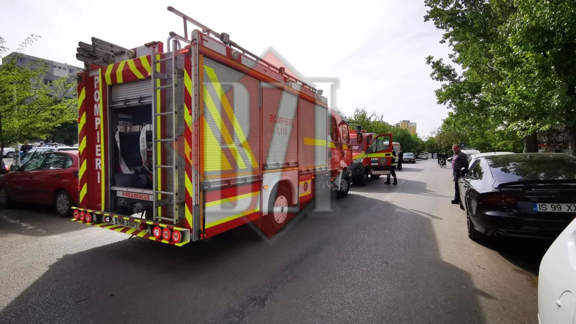 Crimă mascată de un incendiu la Iași? Criminaliștii au împânzit un bloc de pe strada Mușatini - EXCLUSIV, GALERIE FOTO, VIDEO, UPDATE
