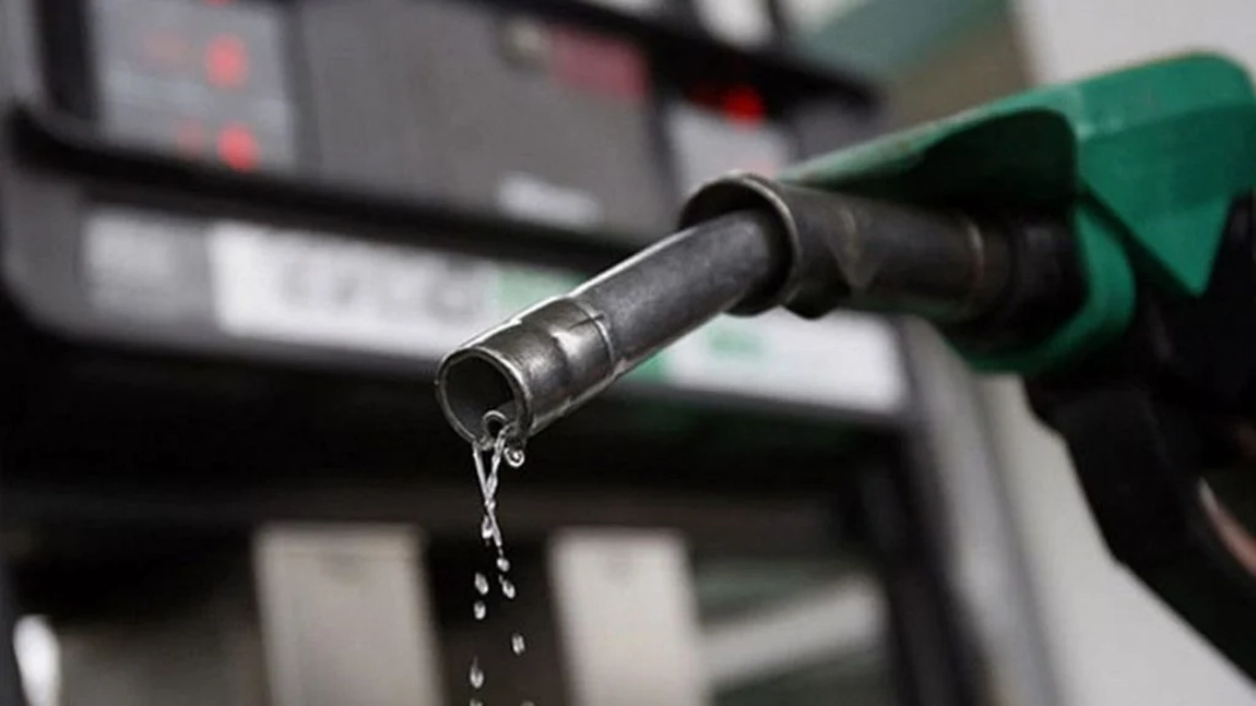 După căderea bursei de pe Wall Street, prețurile petrolului au scăzut