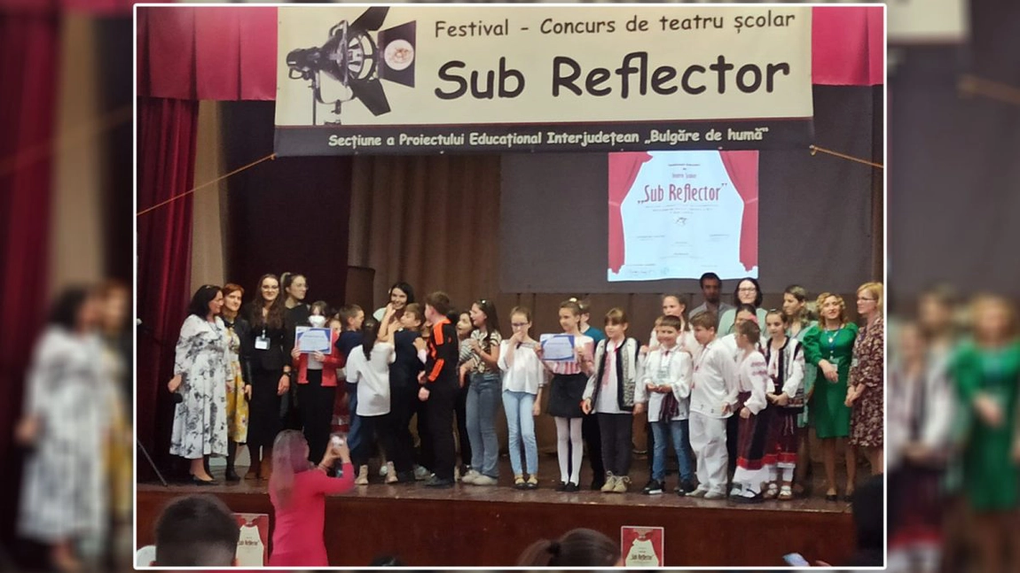 Școala Gimnazială „Ion Creangă” din Iași, gazdă a Festivalului-concurs de teatru „Sub reflector”. Copiii și-au impresionat audiența cu performanțele lor artistice!