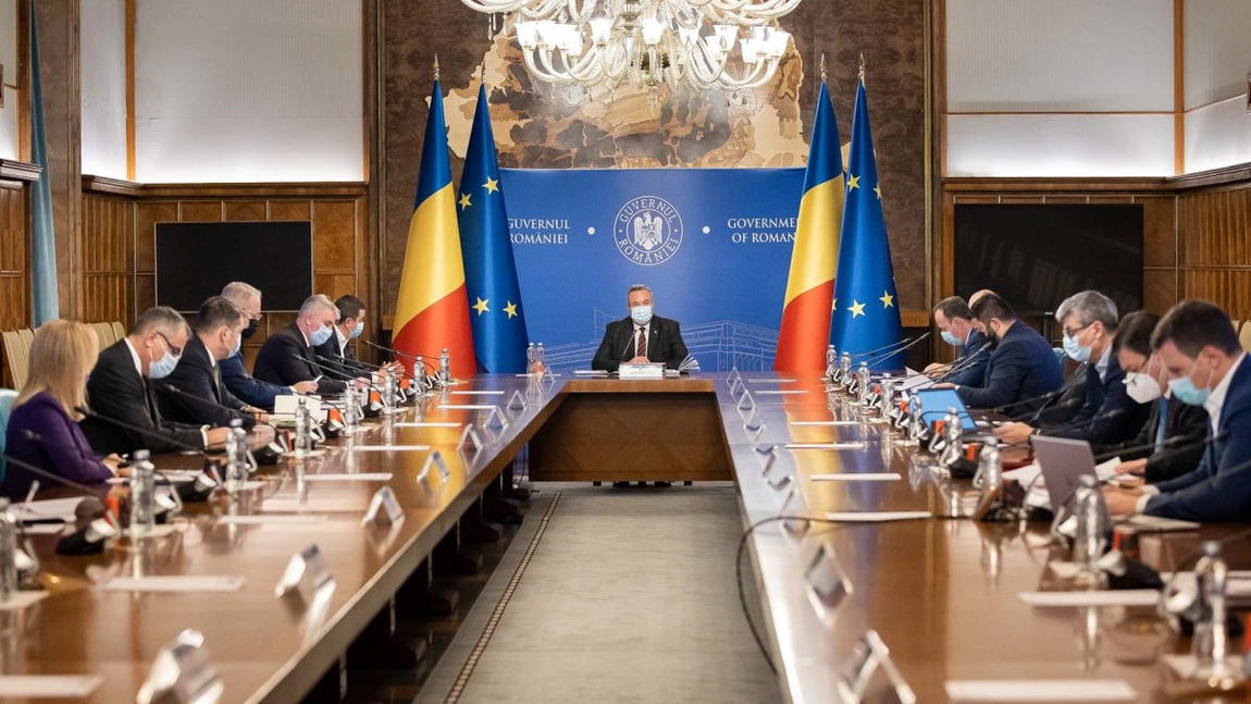 România trimite ajutor de urgență, gratuit, în Republica Moldova: sute de tone de benzină, motorină şi păcură