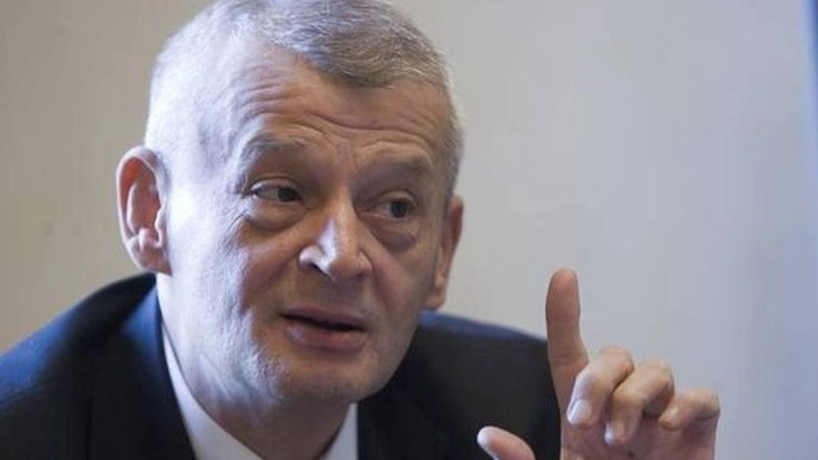 Un fost judecător de la CCR afirmă că dosarul lui Sorin Oprescu „ridică câteva probleme”