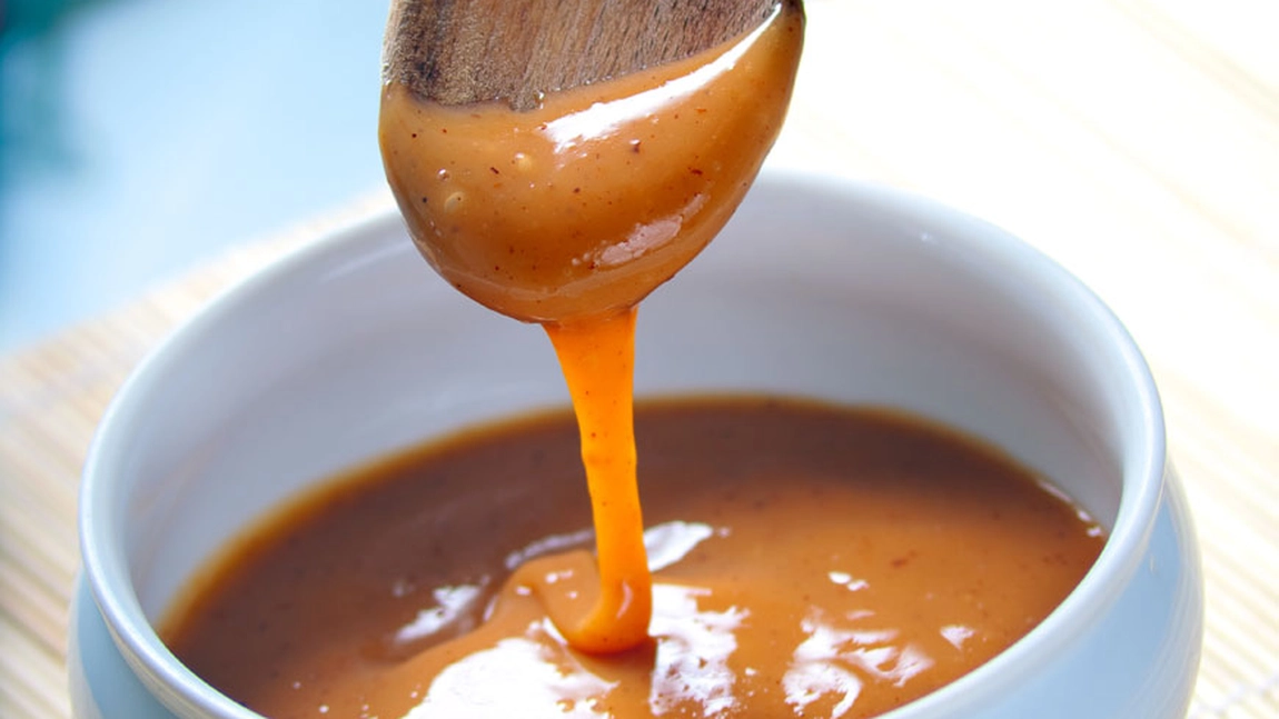 Cum se prepară sosul de caramel? Rețetă simplă, rapidă și gustoasă