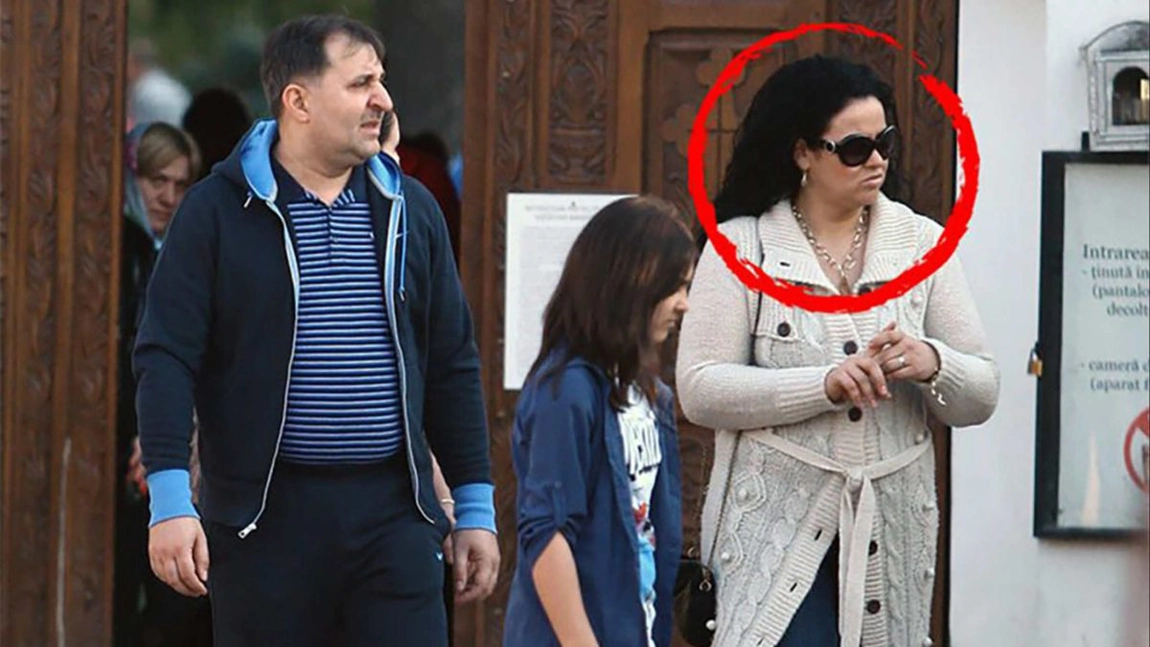 Soția lui Vali Vijelie, implicată într-un scandal pe rețelele de socializare! Carmen Rusu a ieșit la atac