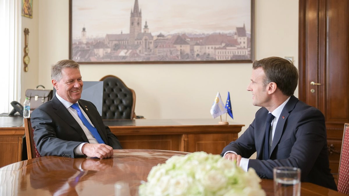 Emmanuel Macron este așteptat mâine în România