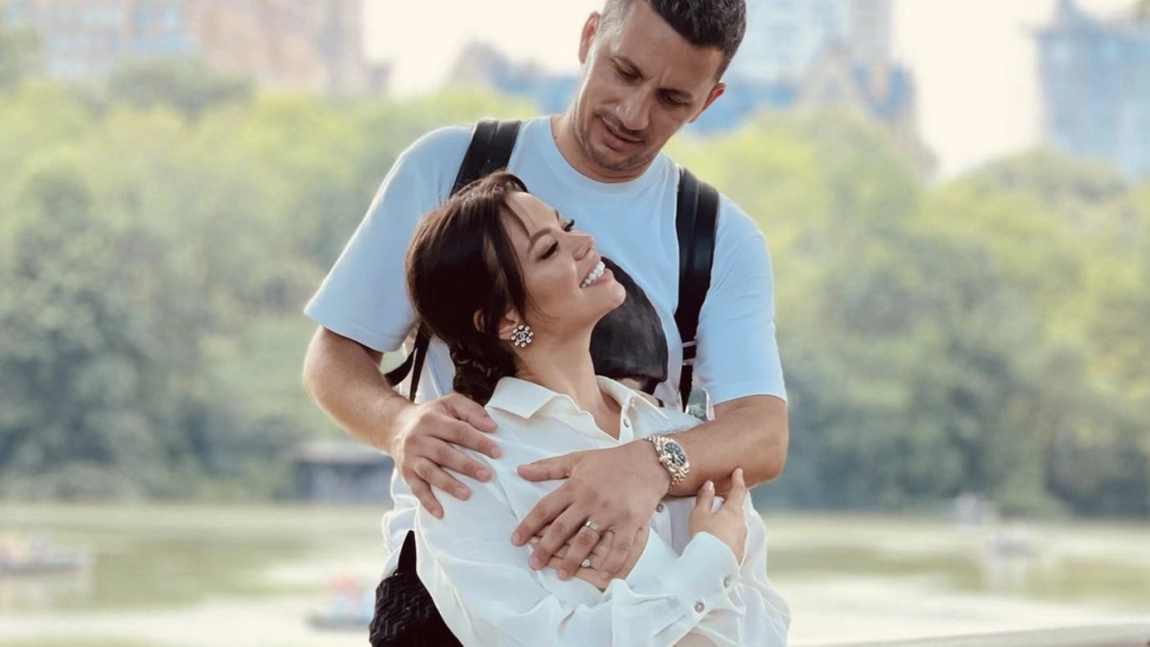 Flick a ajuns la vârsta la care a devenit tată! Vedeta a postat prima imagine cu fiica sa