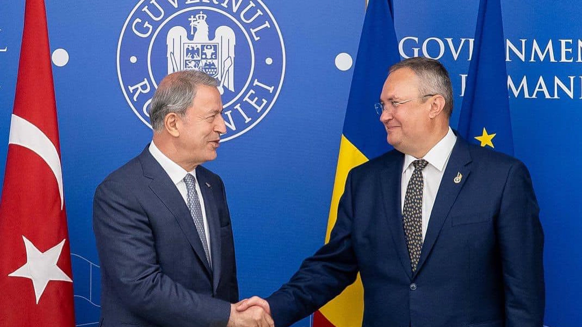 Premierul Ciucă, întâlnire cu ministrul turc al Apărării, Huluşi Akar, pe tema securității regionale