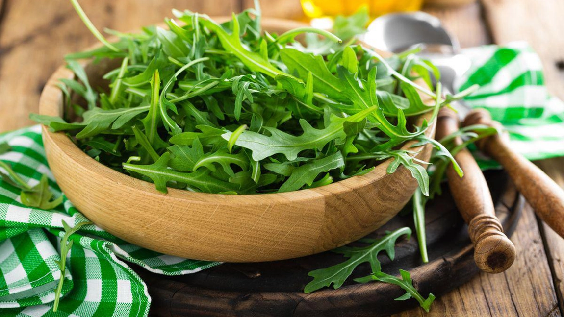 Rucola, contraindicații și beneficii. Cum poți include planta în alimentația zilnica?
