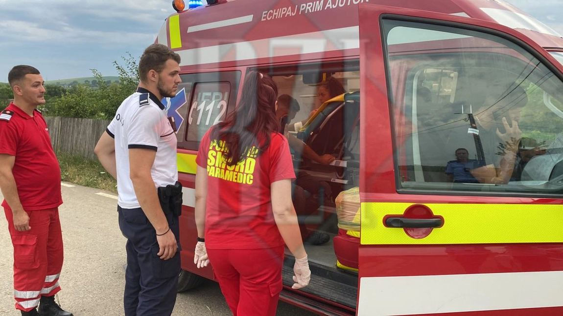 Accident rutier la Iași. Un șofer beat și fără permis a intrat cu scuterul într-un autoturism. O tânără a fost rănită - EXCLUSIV, GALERIE FOTO, VIDEO, UPDATE