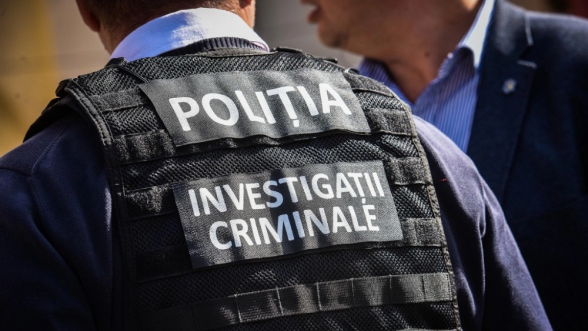 Un bărbat a fost găsit fără suflare într-un parc din Hârlău, județul Iași