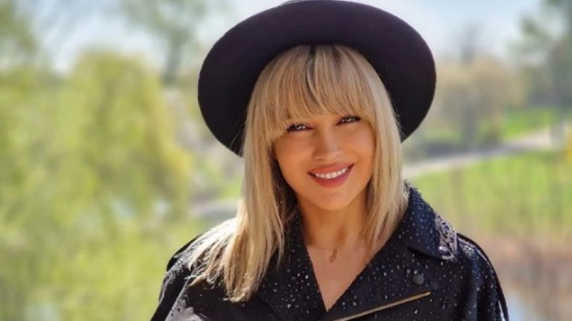 Lora se mândrește cu un corp perfect la vârsta de 39 de ani. De ce artista și-a anulat nunta pentru a doua oară