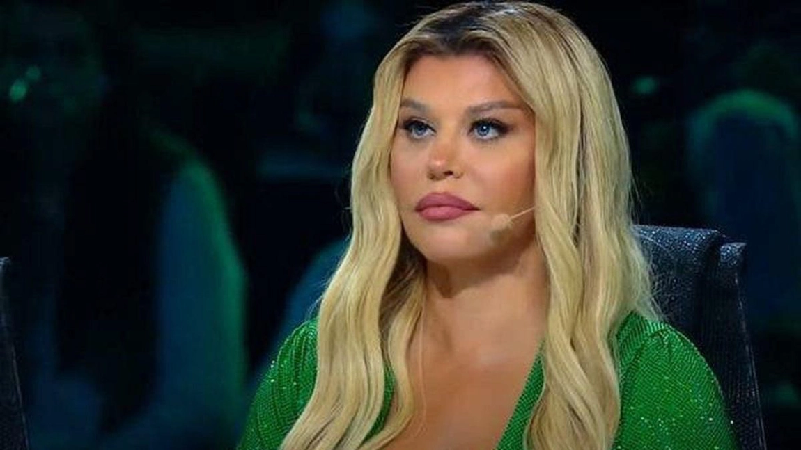 Ce dietă ține Loredana Groza. Alimentele pe care nu le mai consumă de 20 de ani