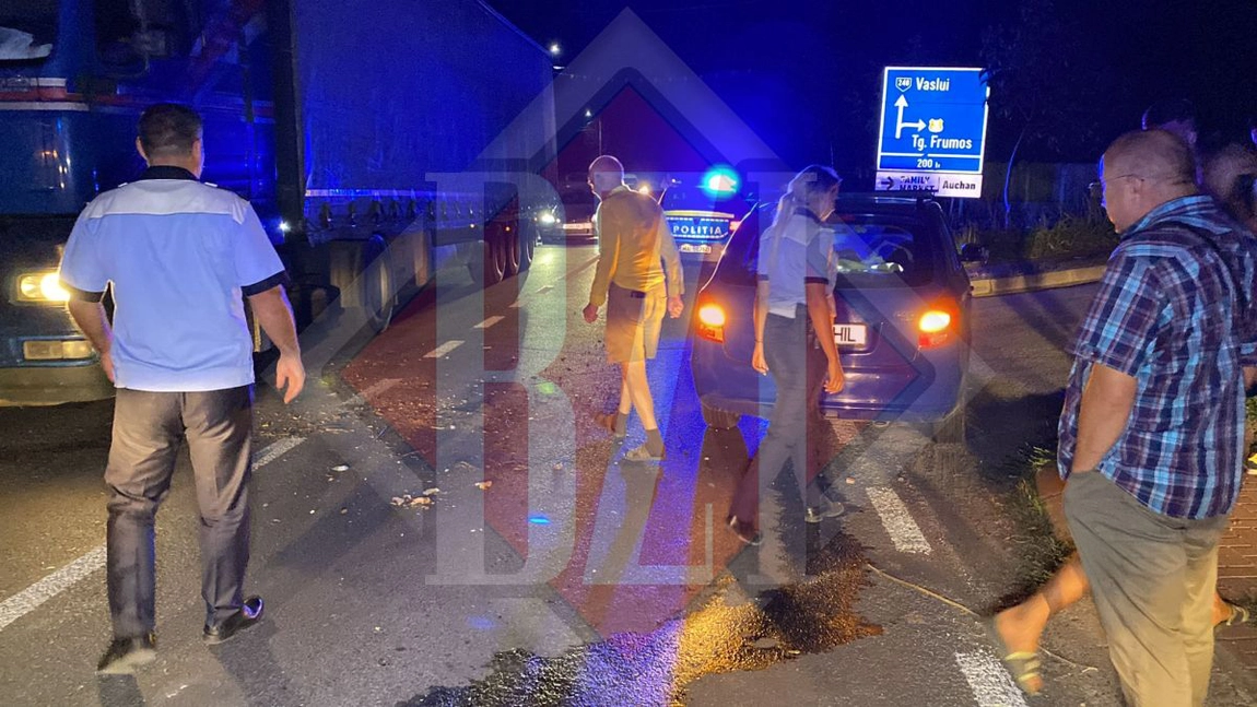 Accident rutier aproape de centura Iașului. Impact între o căruță și un autoturism. Căruțașul avea o alcoolemie de 1,40 mg/l alcool pur în aerul expirat - EXCLUSIV, FOTO, VIDEO