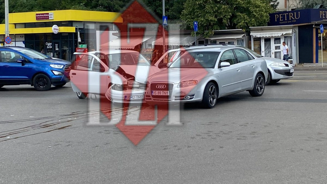 Accident rutier cu victimă în zona Nicolina. Două autoturisme au intrat în coliziune, după neacordare de prioritate - EXCLUSIV, GALERIE FOTO, VIDEO, UPDATE