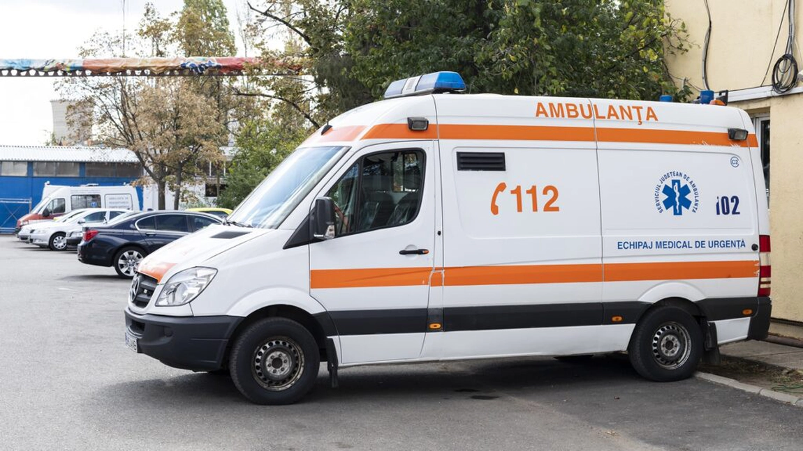 Accident grav pe DN 1A, în Prahova. Două persoane sunt încarcerate
