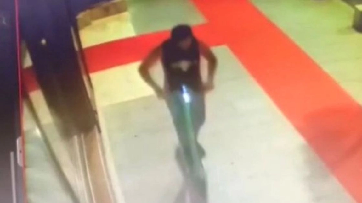El este bărbatul care înțepa femei în București. Unde l-a prins poliția - VIDEO