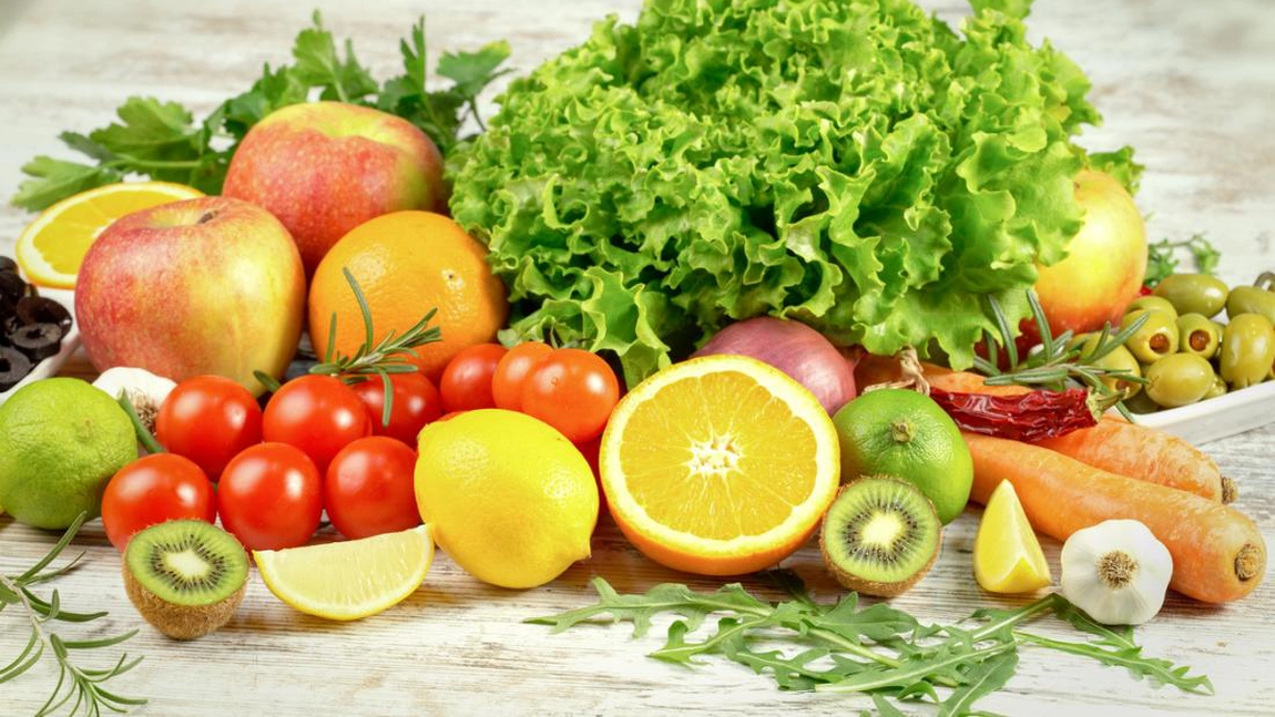 Care este vitamina plămânilor? Află care sunt beneficiile acesteia și în ce alimente o găsești
