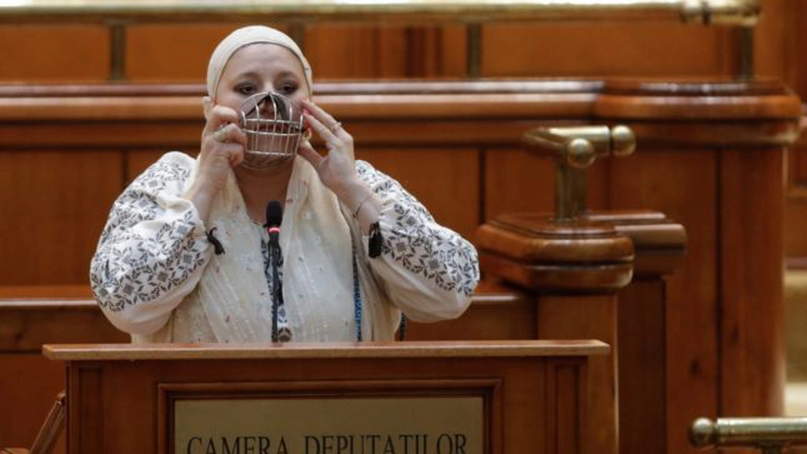 Senatoarea de Iași, Diana Șoșoacă cere scoaterea României din Uniunea Europeană